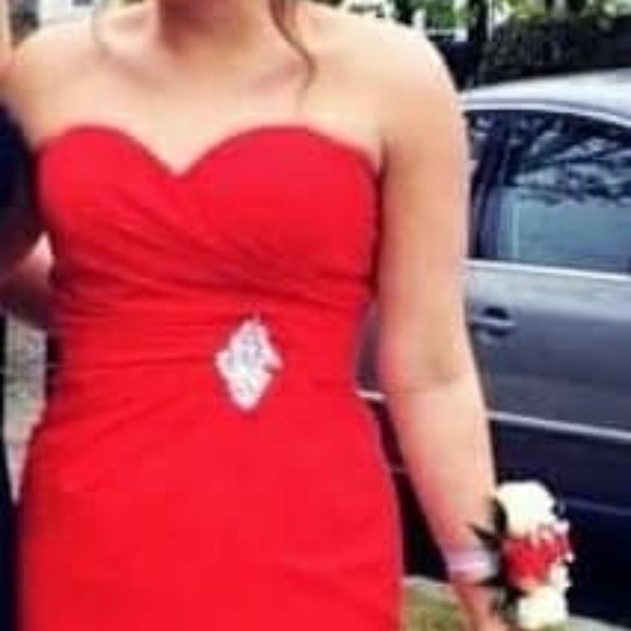 Stunning Cherry RED chiffon strapless evening Gown size 10. Beautiful Dress 👗. - Picture 9 of 17